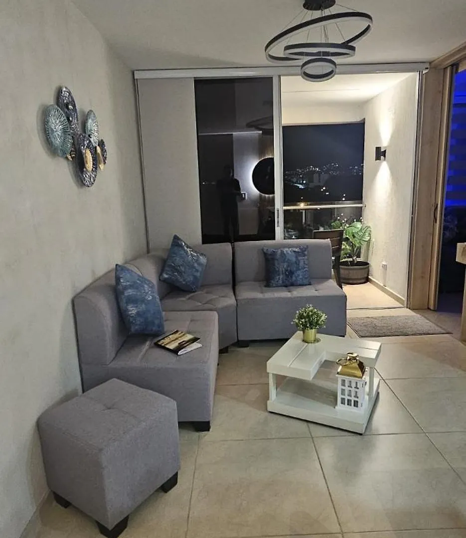 Apartamento Con Hermosa Vista En Cali 0*,  Colombia